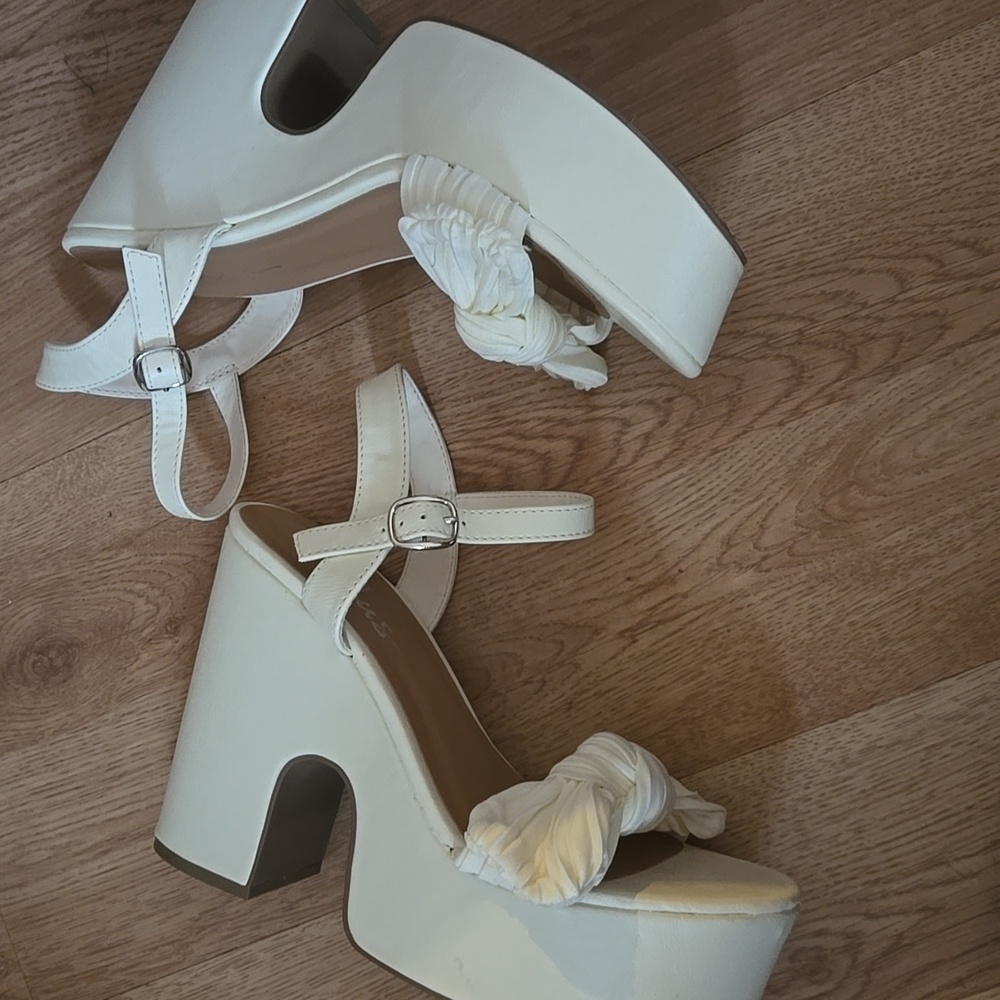 Lulus Bow Platform Sandals - image 2